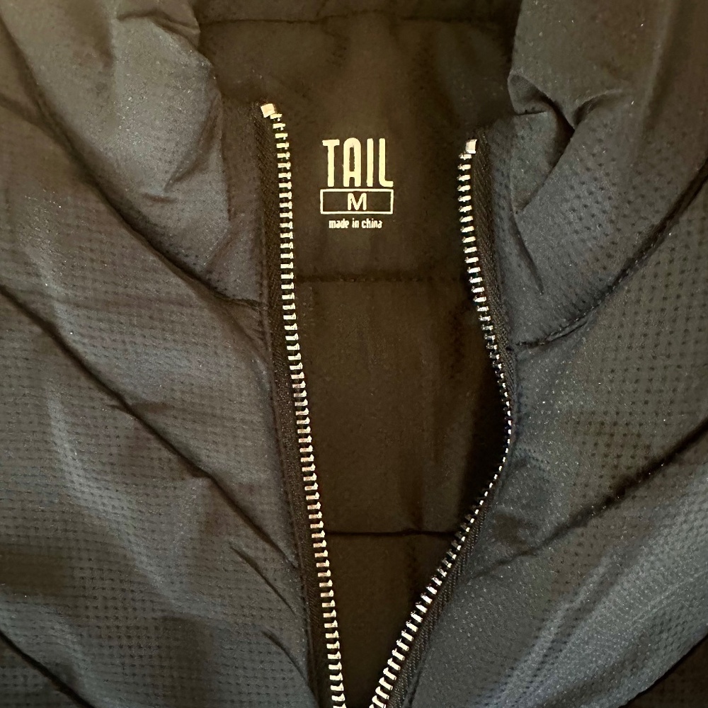 Tail Sonny Vest (NWT) - Onyx Black Quilted Vest, Med - Picture 5 of 8